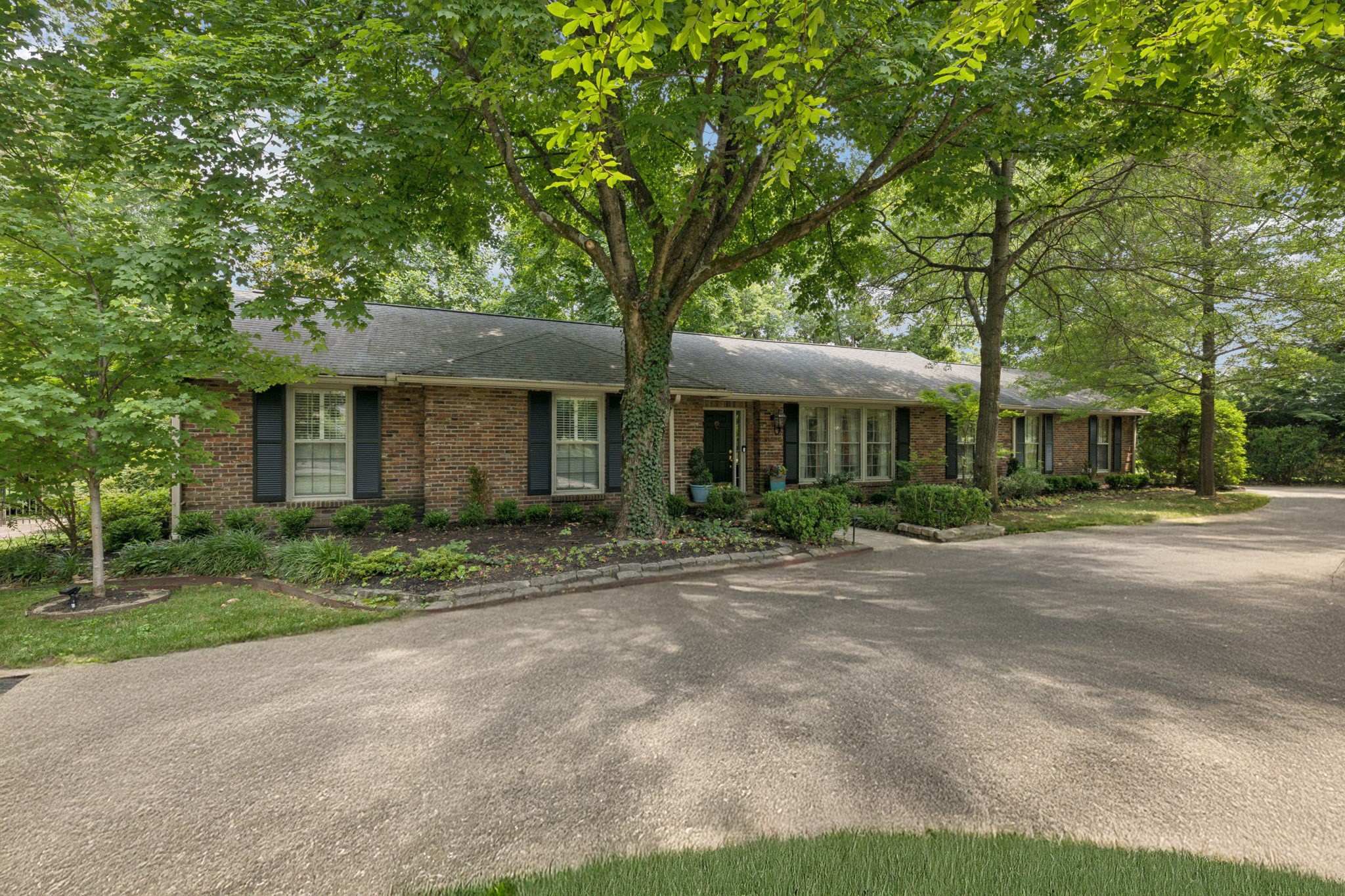 5919 Post Rd