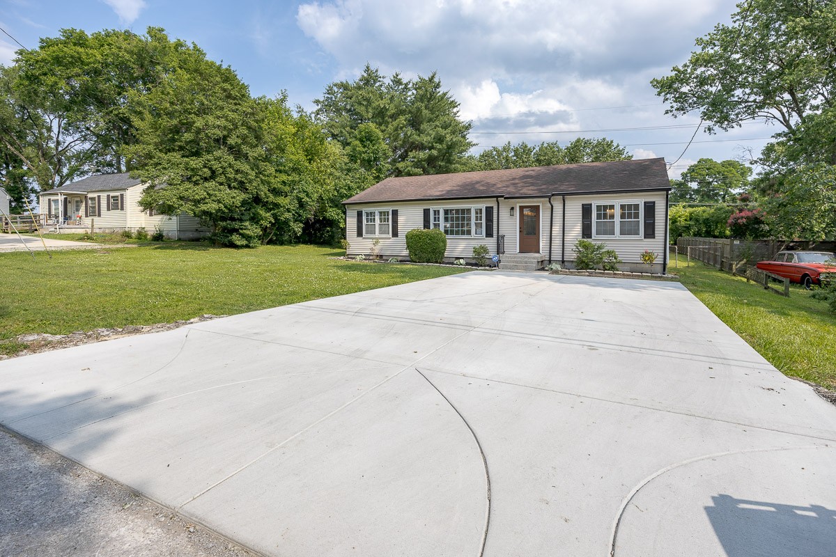 2847 Blue Brick Dr