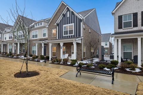 237 Kenner Pvt Aly Hendersonville TN 37075