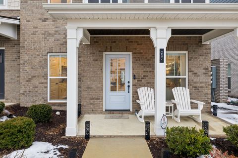 237 Kenner Pvt Aly Hendersonville TN 37075