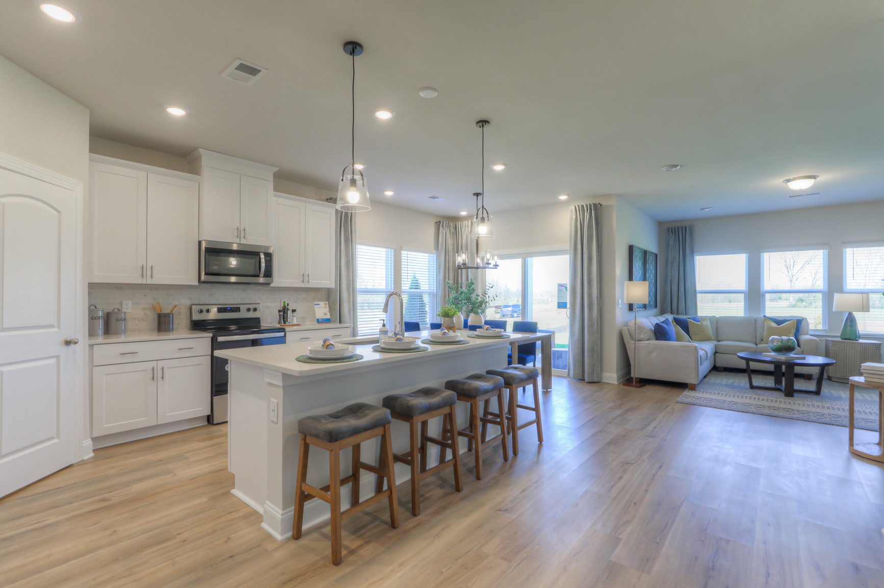 3864 Matthewson Way