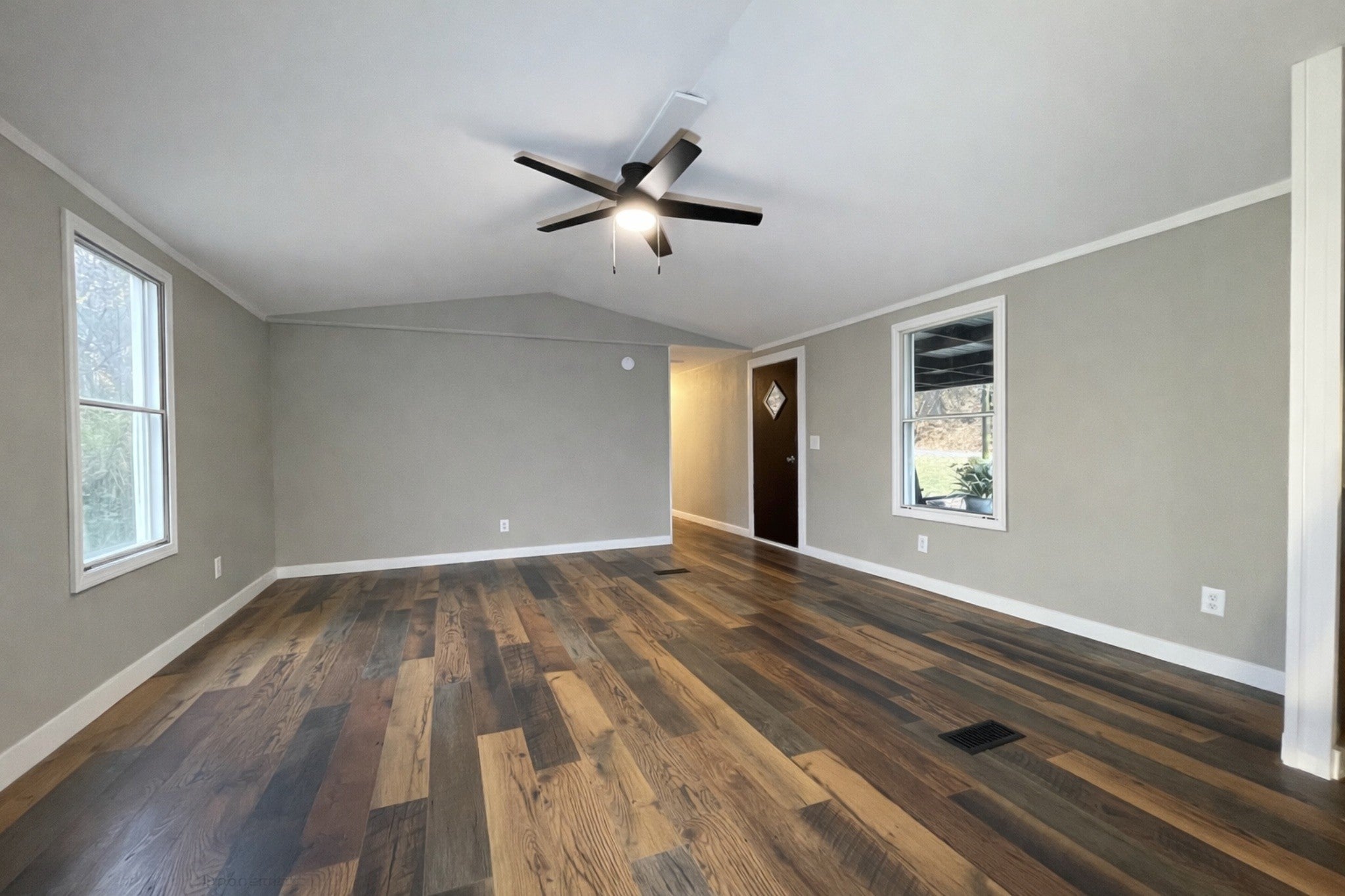303 Conger St