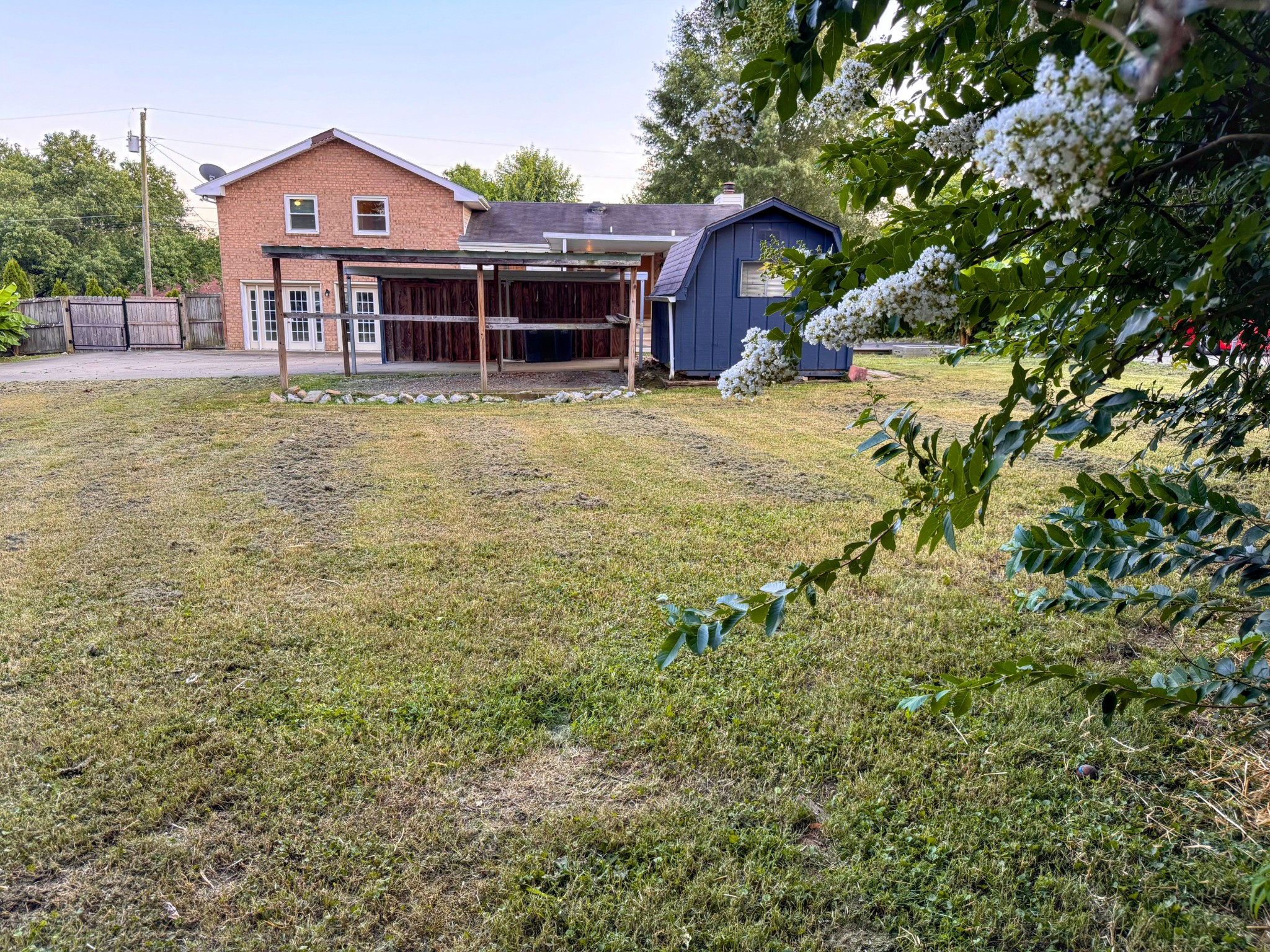 105 Peartree Dr
