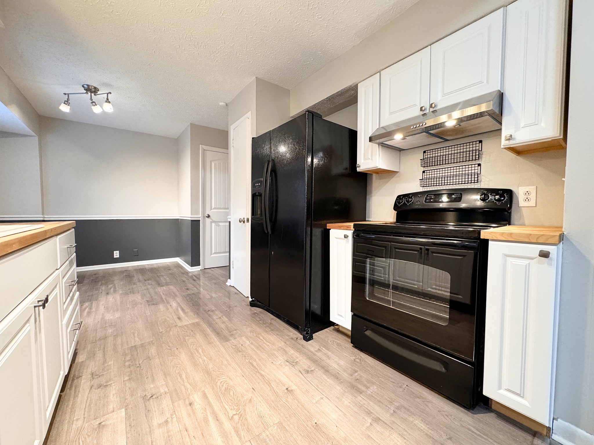 105 Peartree Dr