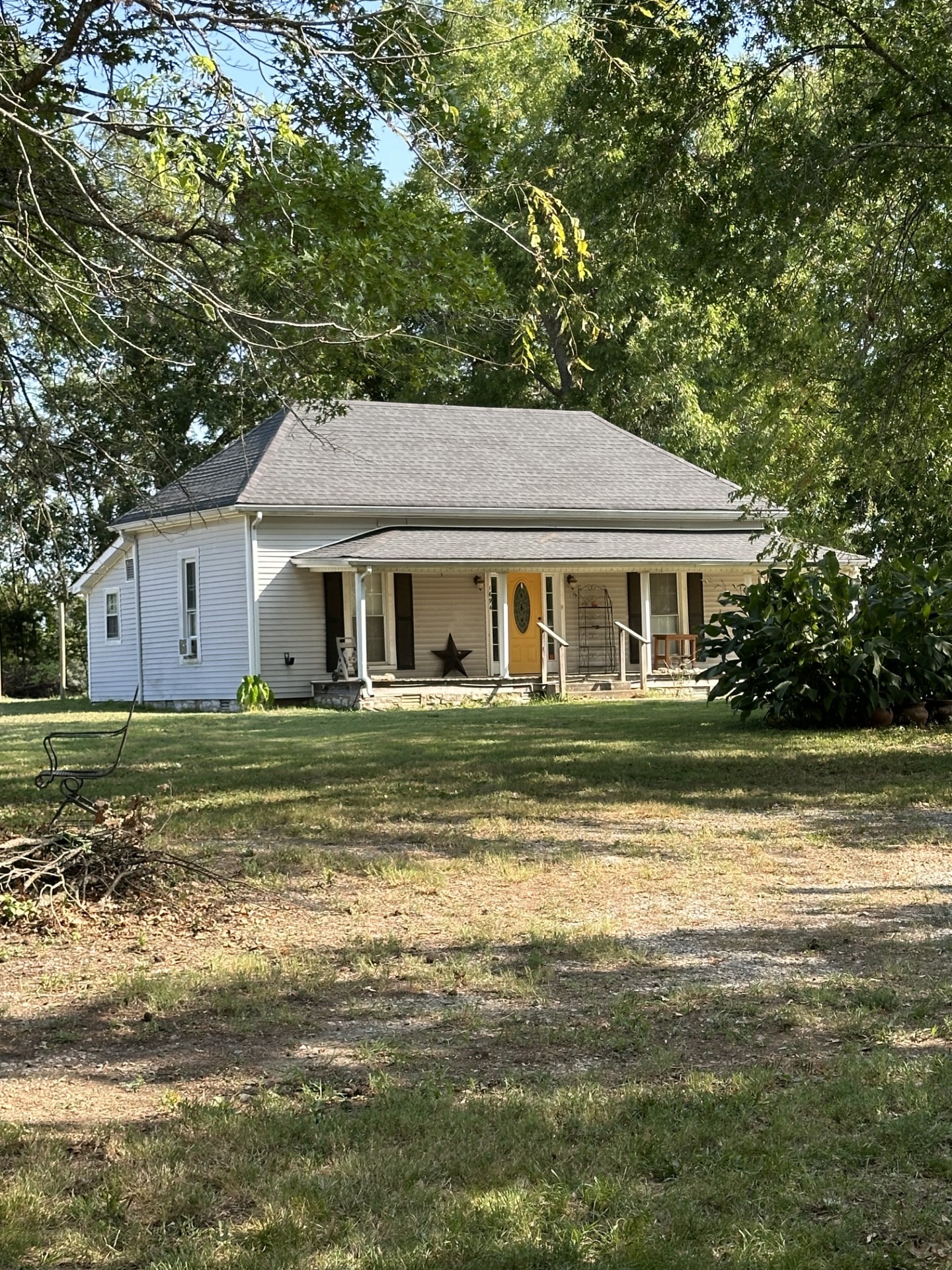 1694 Verona Caney Rd