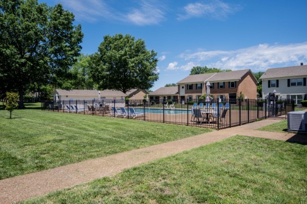 1120 E Northfield Blvd