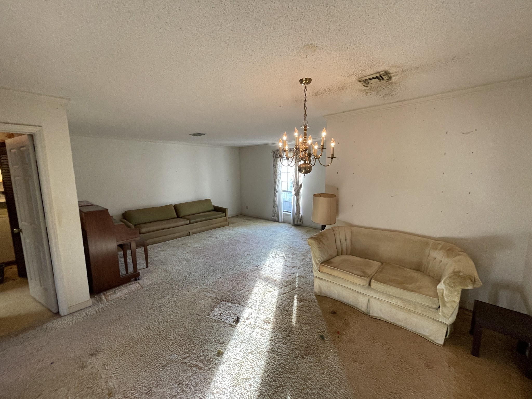 1120 E Northfield Blvd