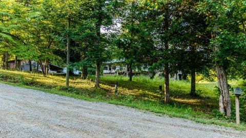 Photo of 171 Camp Davidson Road, Vonore, TN 37885 (MLS # 3512939)