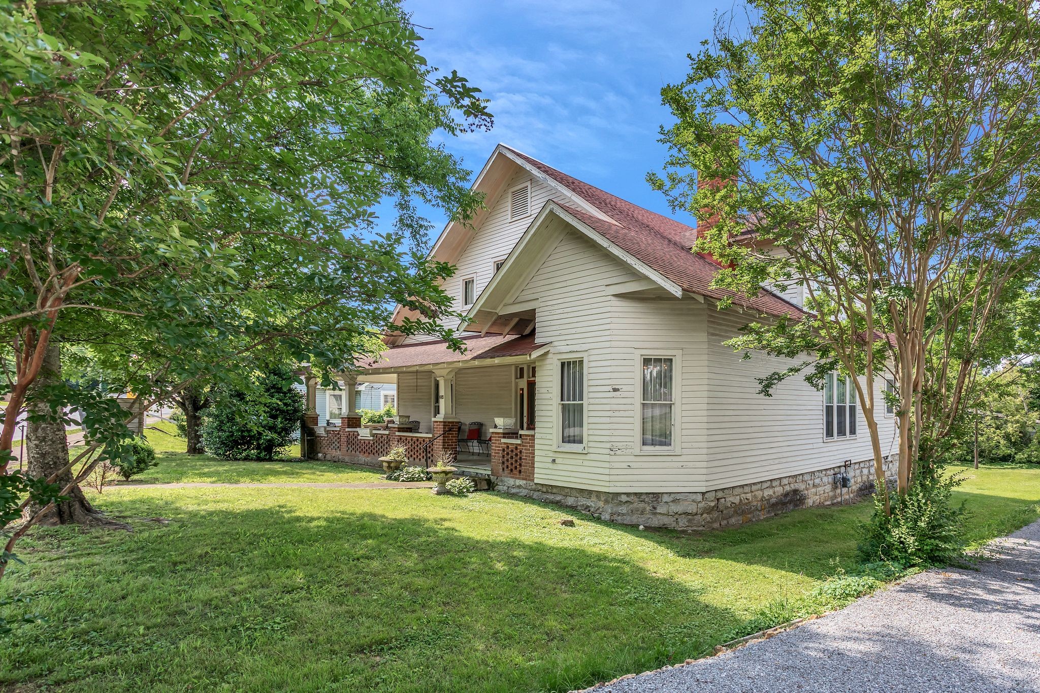 204 Bright Ave