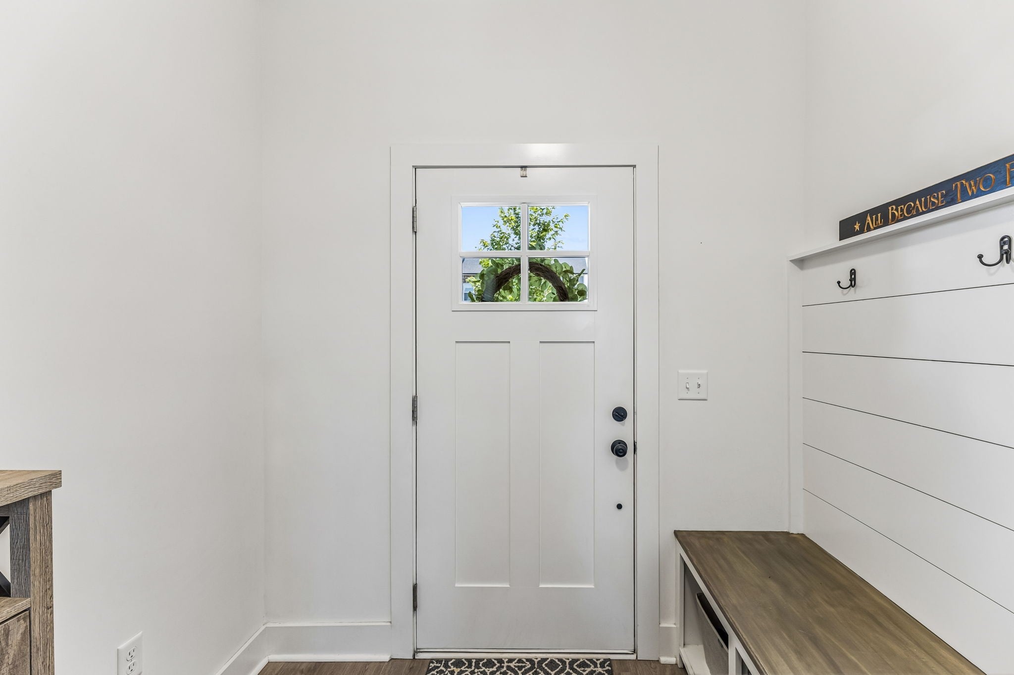 2612 Camrose Way