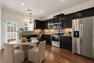 1101 Downs Blvd 289
