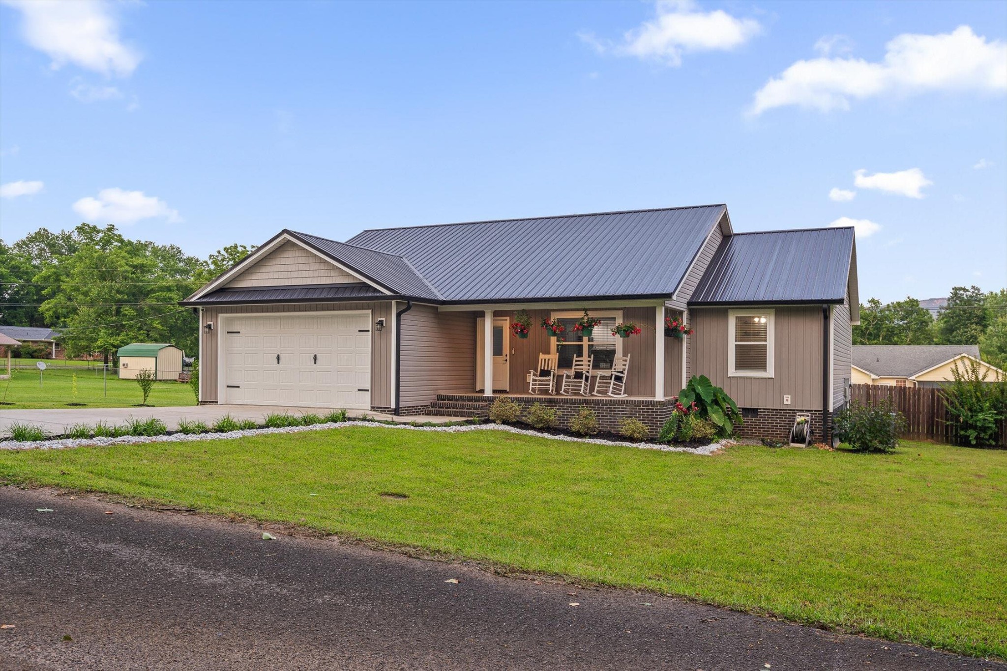 453 Hill Circle