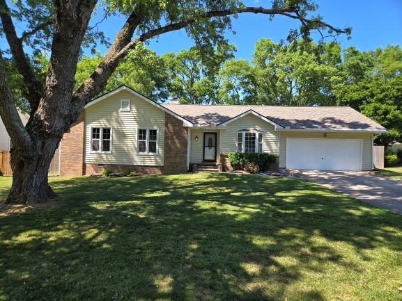 308 Stonegate Dr