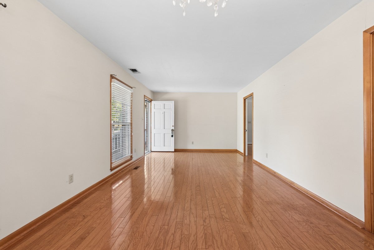 1144 Spencer Ave