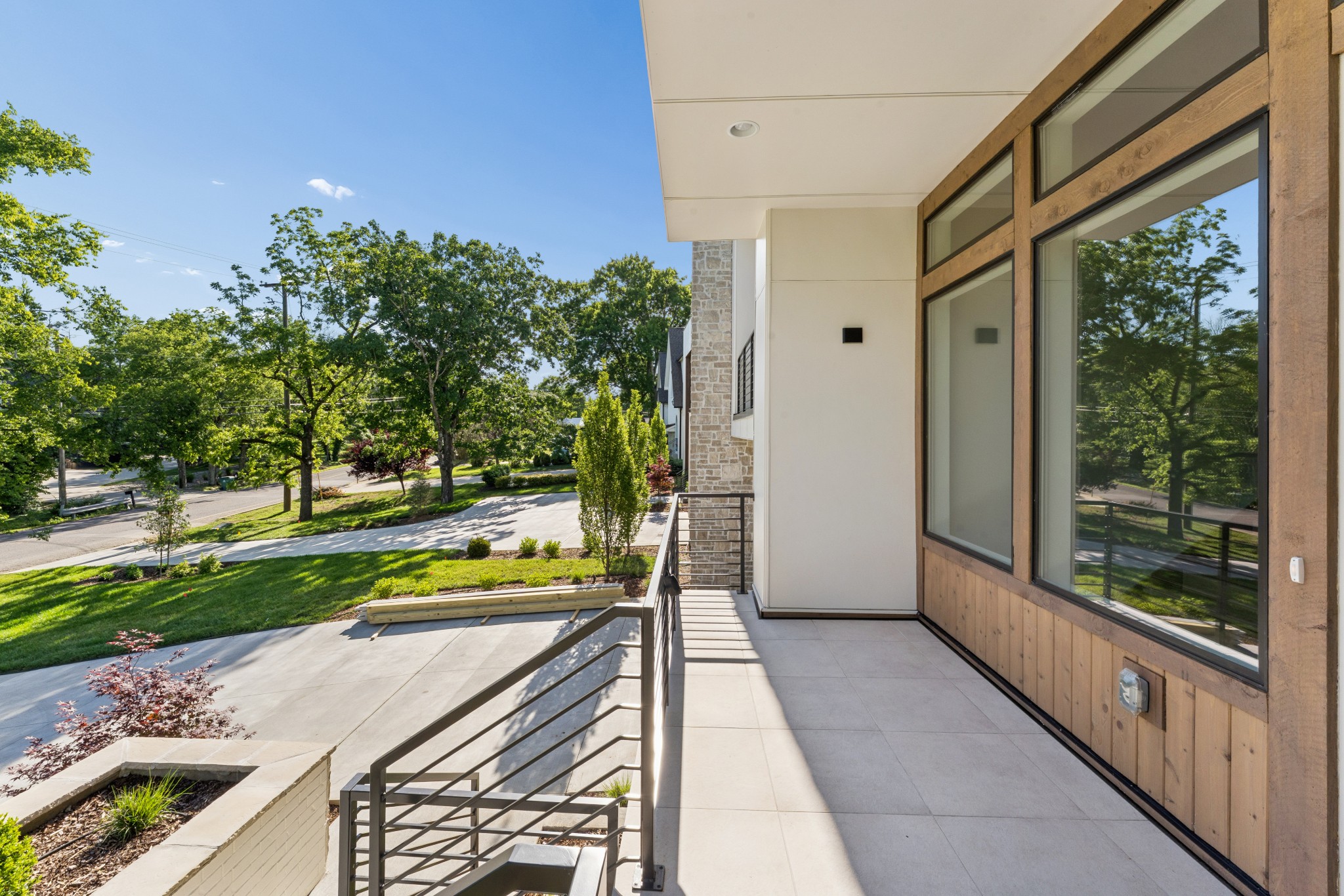 1140 Glendale Ln