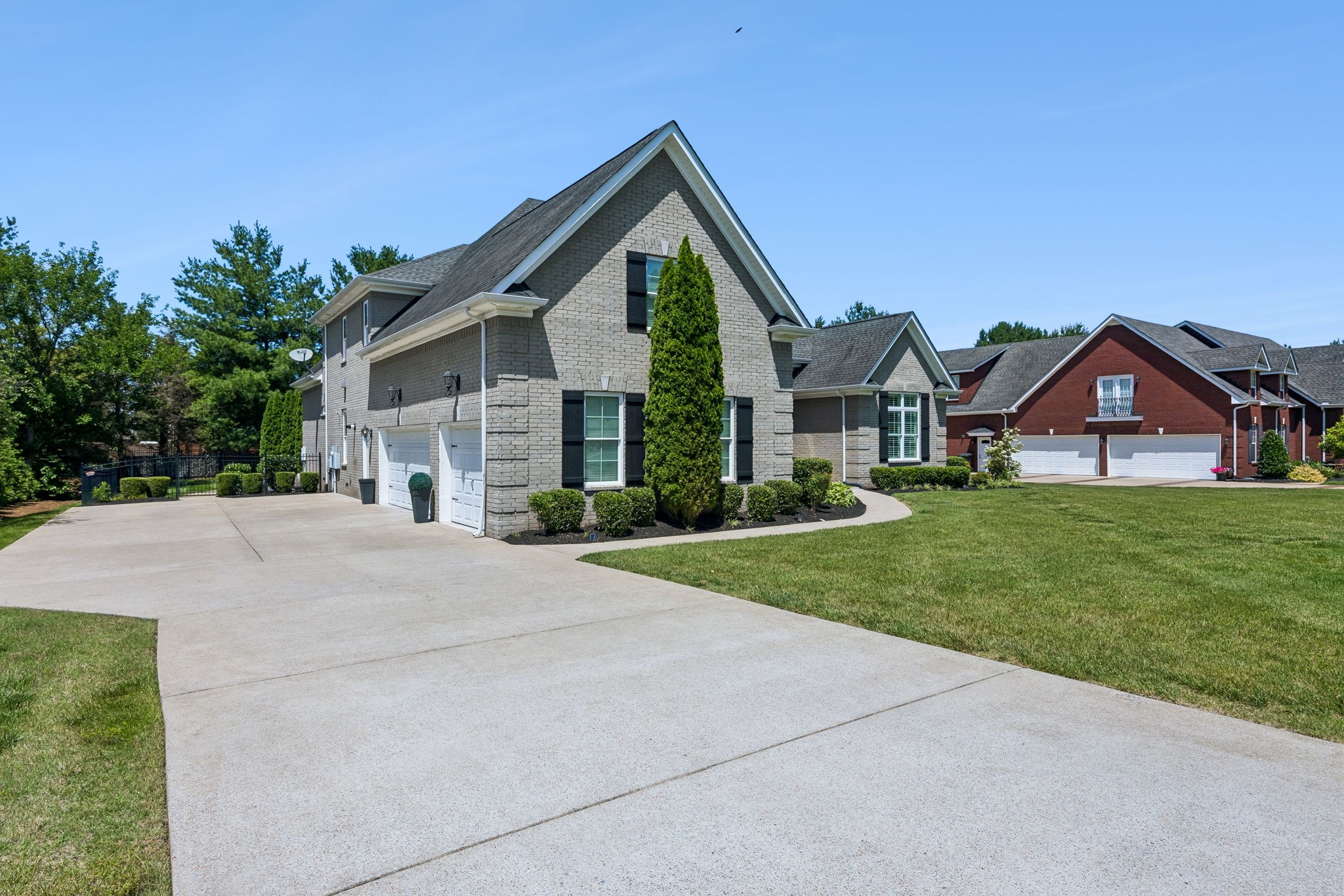 1523 Anatole Ct