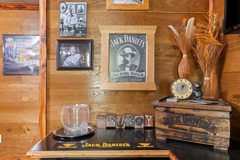 784 Damron Rd Lynchburg TN 37352