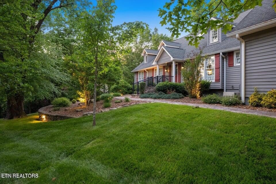 15 Cloverdale Circle