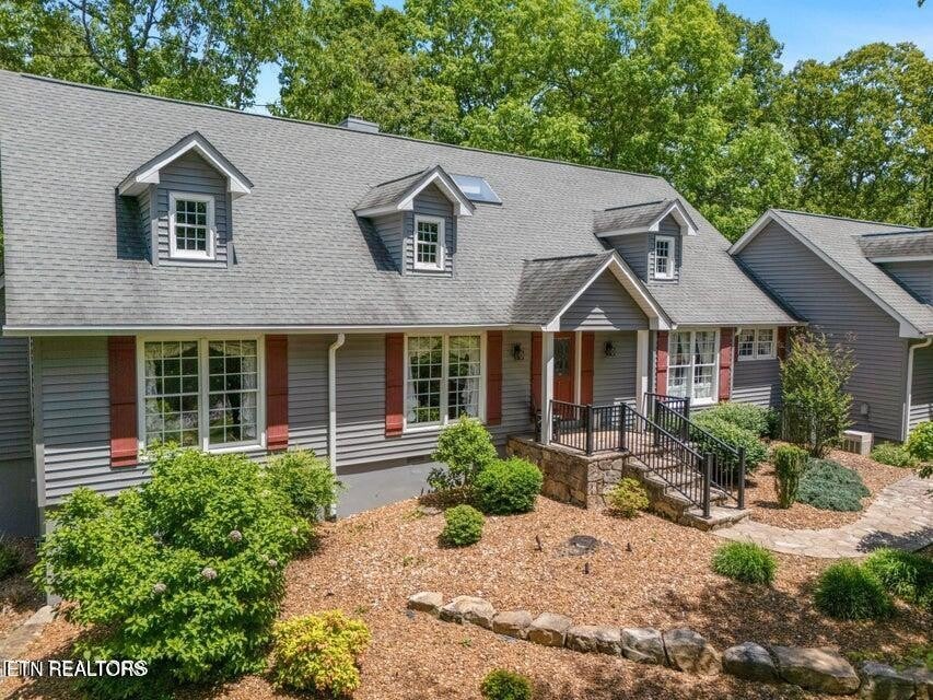 15 Cloverdale Circle
