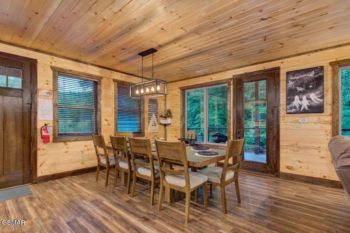 985 King Branch Road