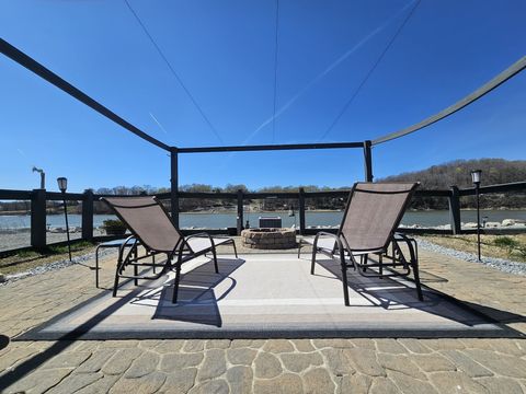 1803 Hardin Bottom River Rd Clifton TN 38425