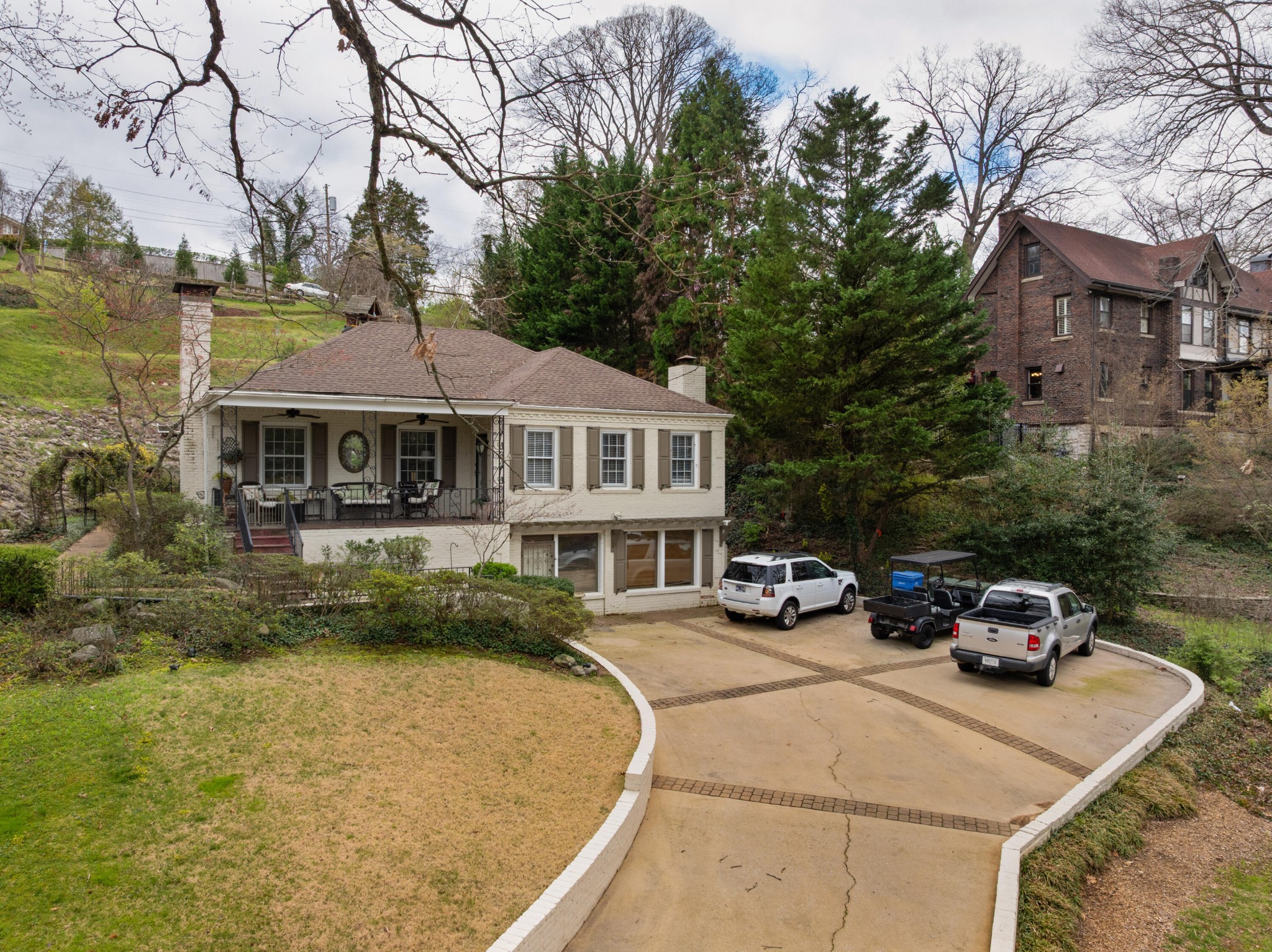 1608 Riverview Road