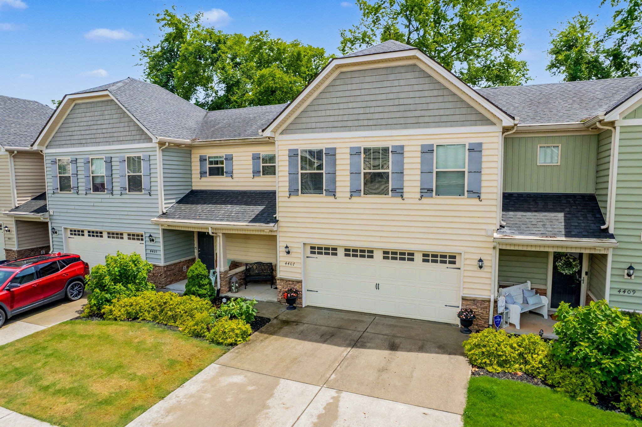 4407 Sunday Silence Way