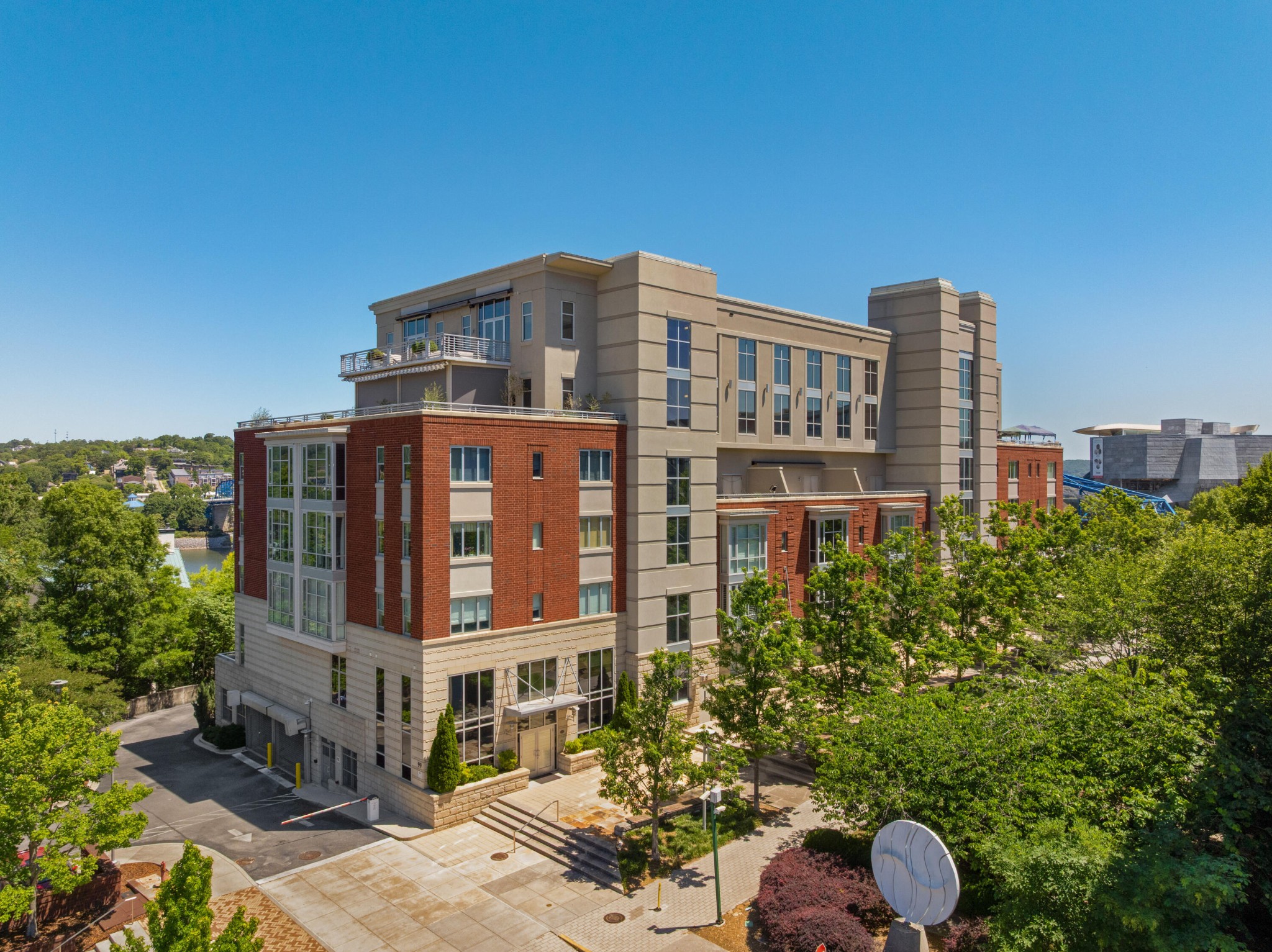 99 Walnut Street 103