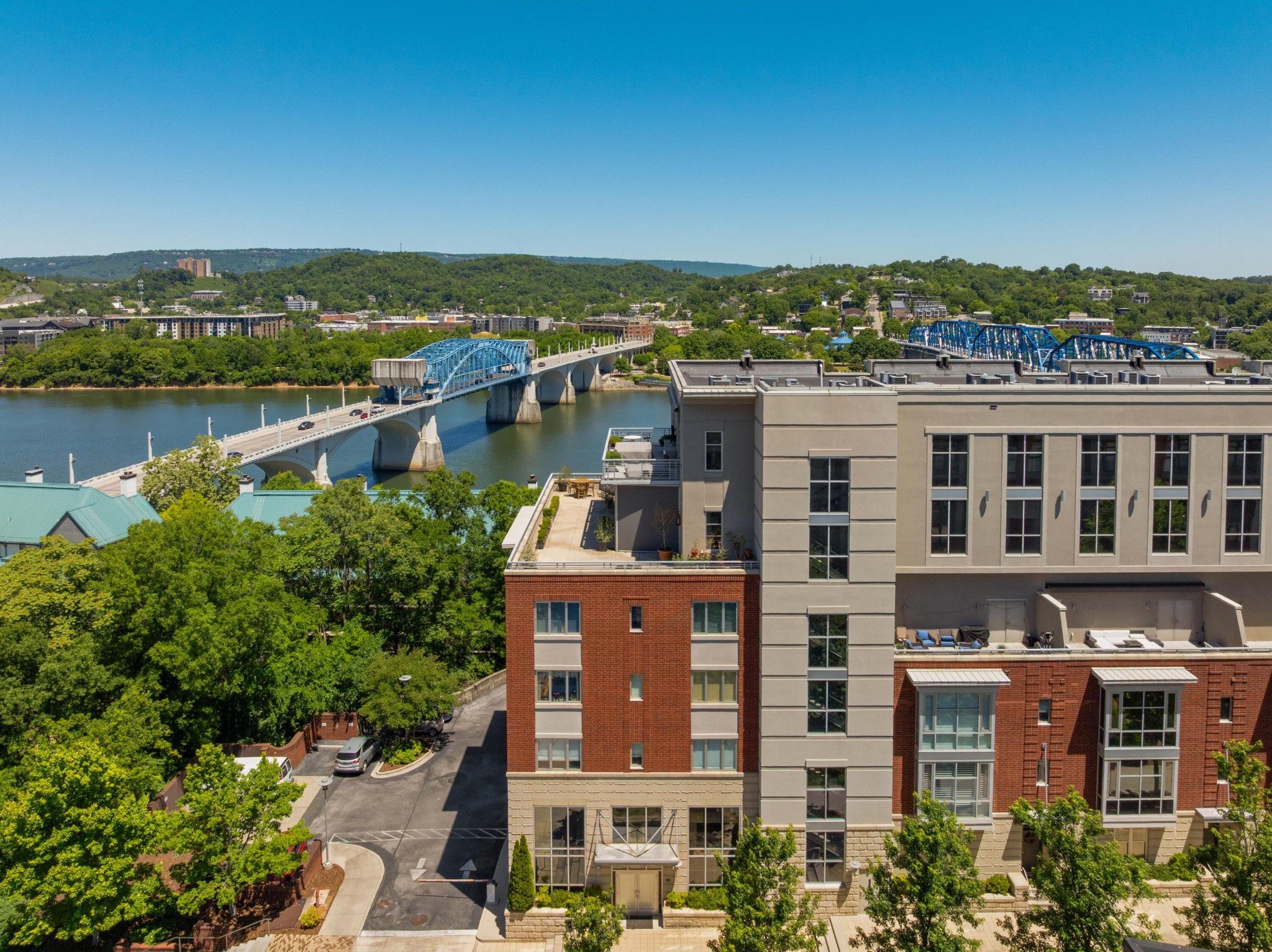 99 Walnut Street 103