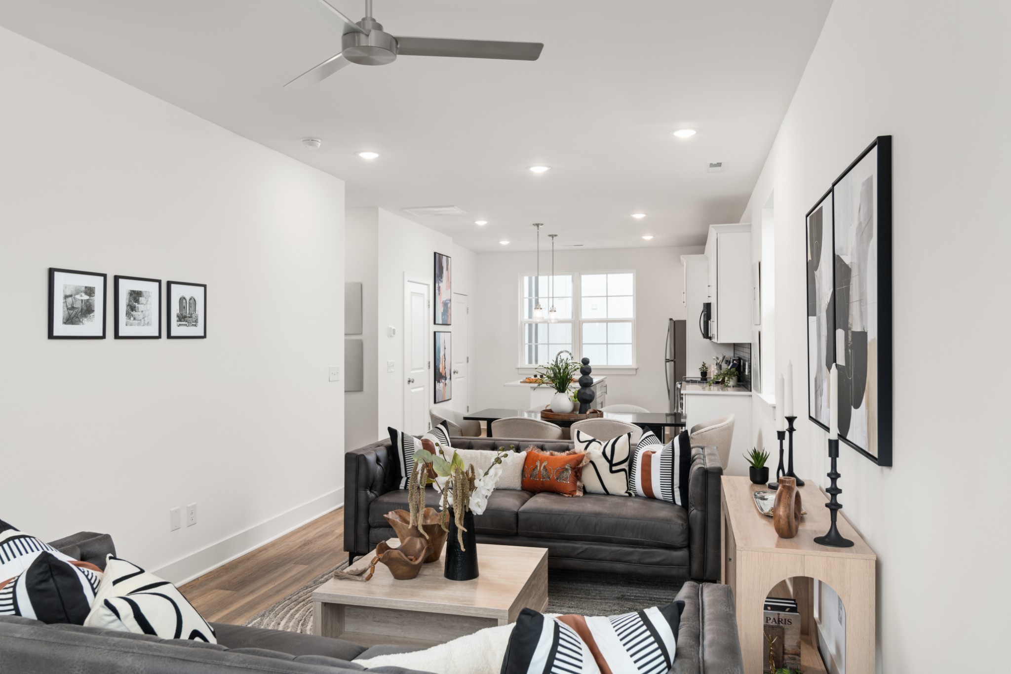 700 N DuPont Ave 107