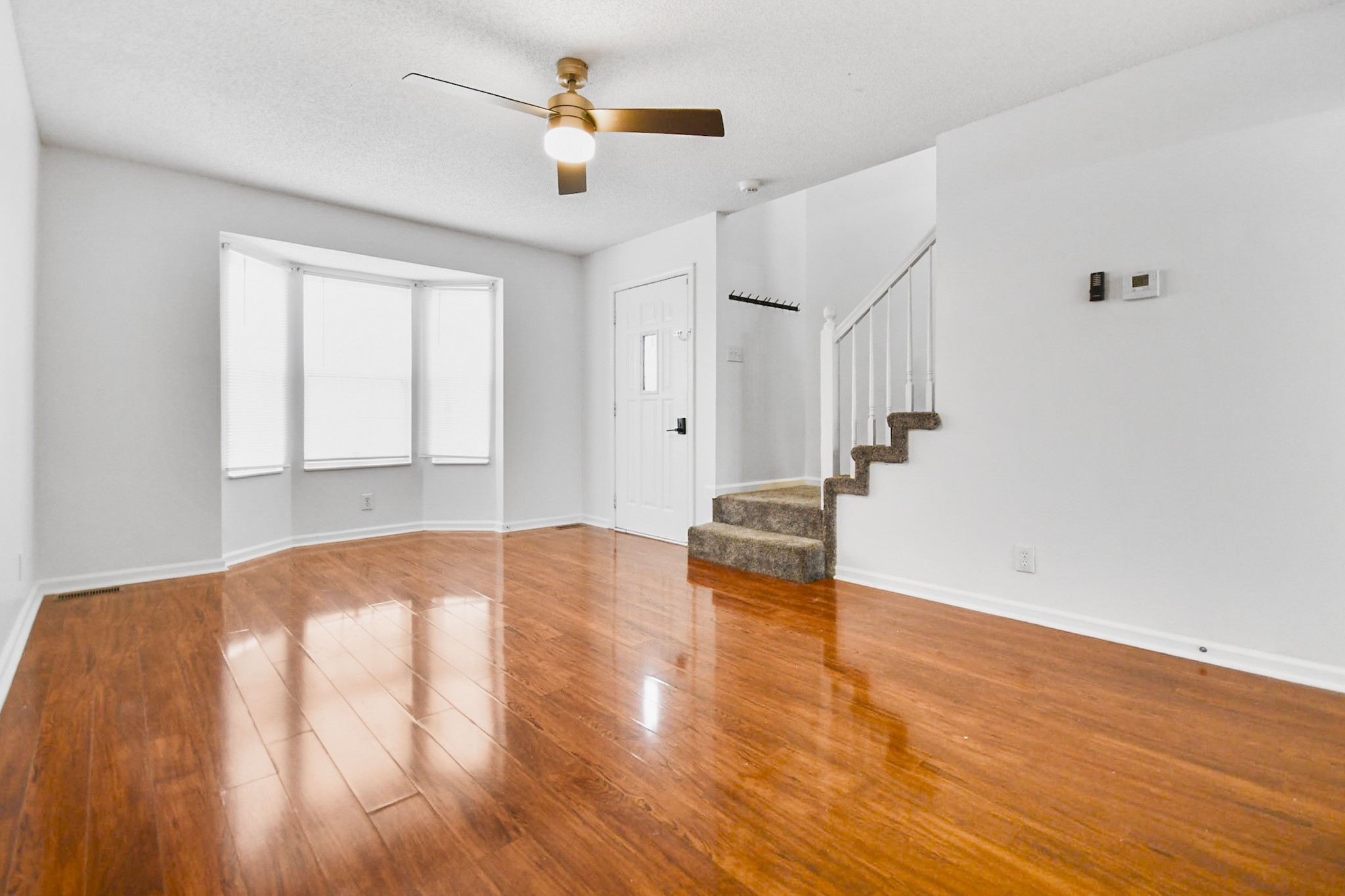 3456 Kingfisher Drive