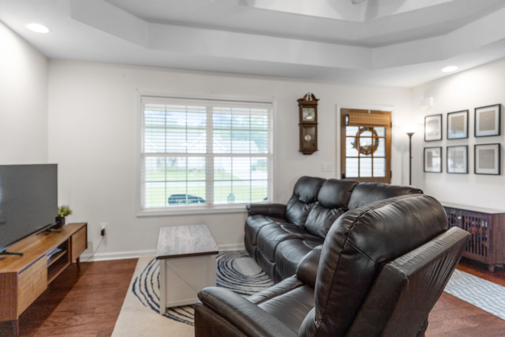 216 Williamsburg Cir