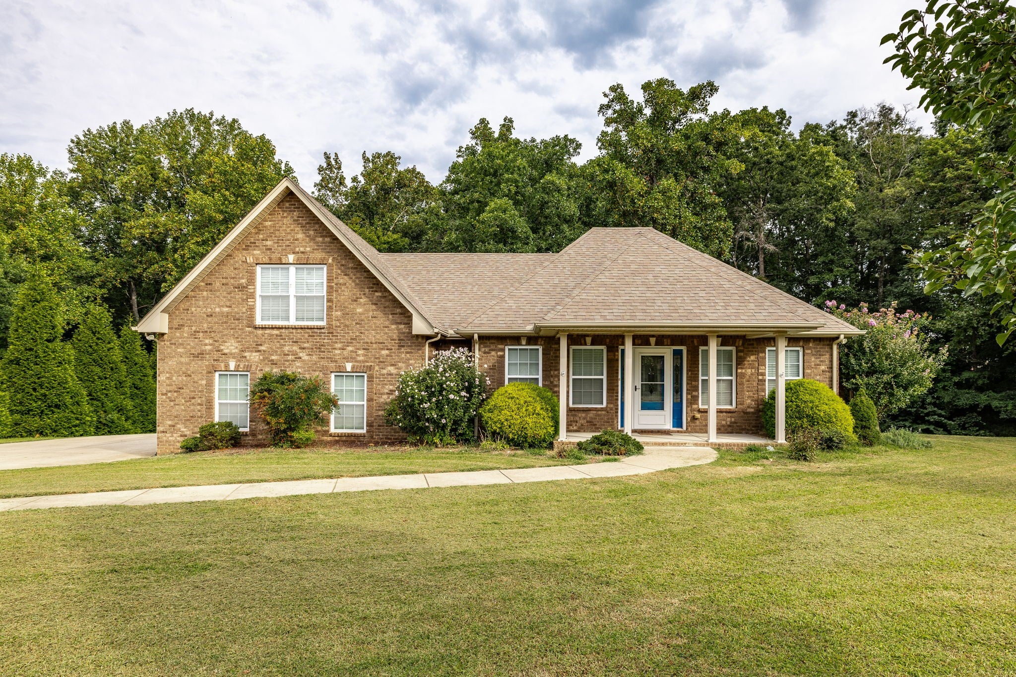 1364 Eastland Dr