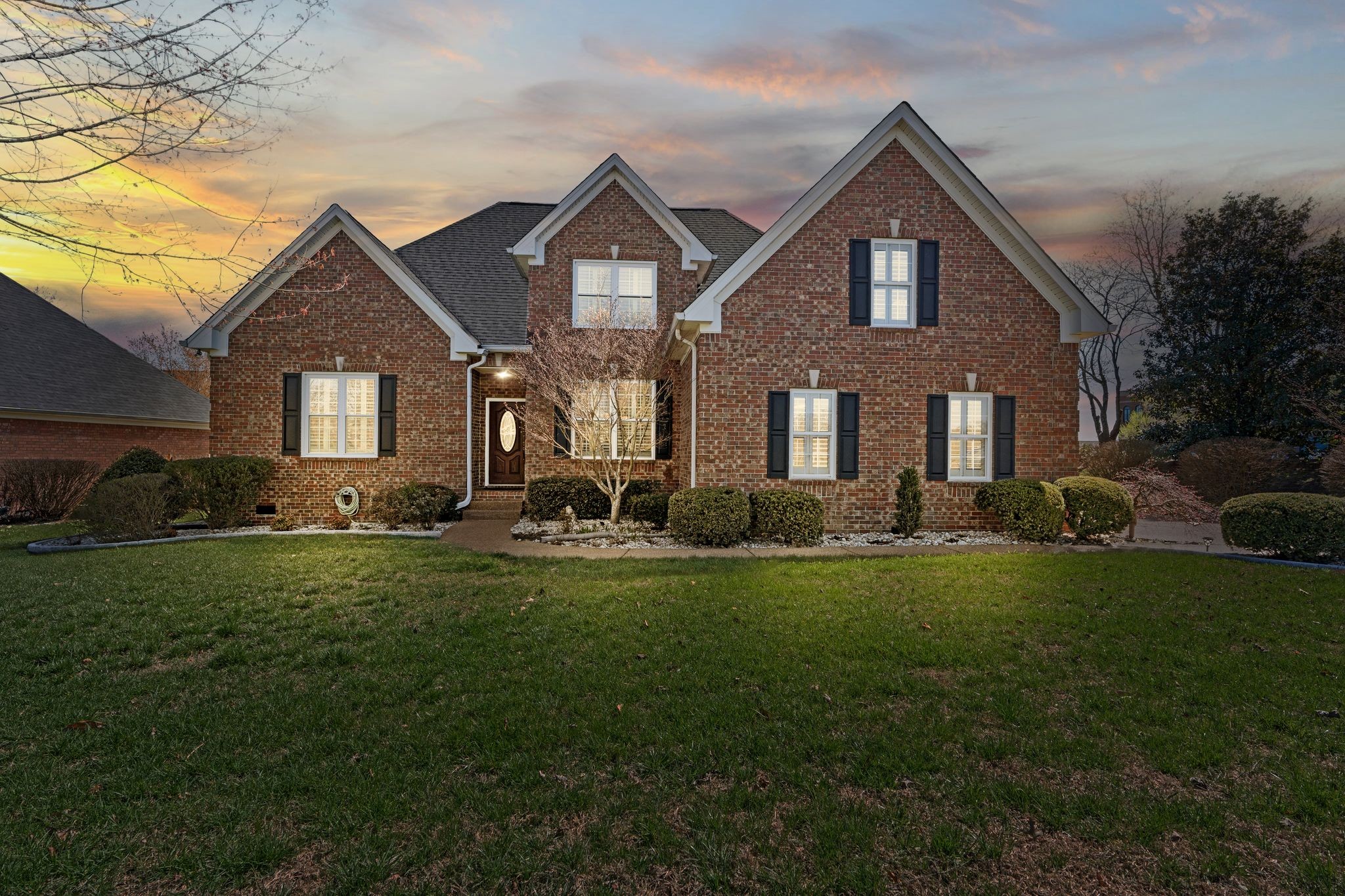 3024 Harrah Dr