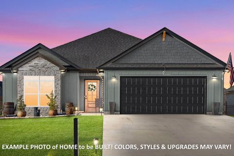 979 Bankside Dr Clarksville TN 37043