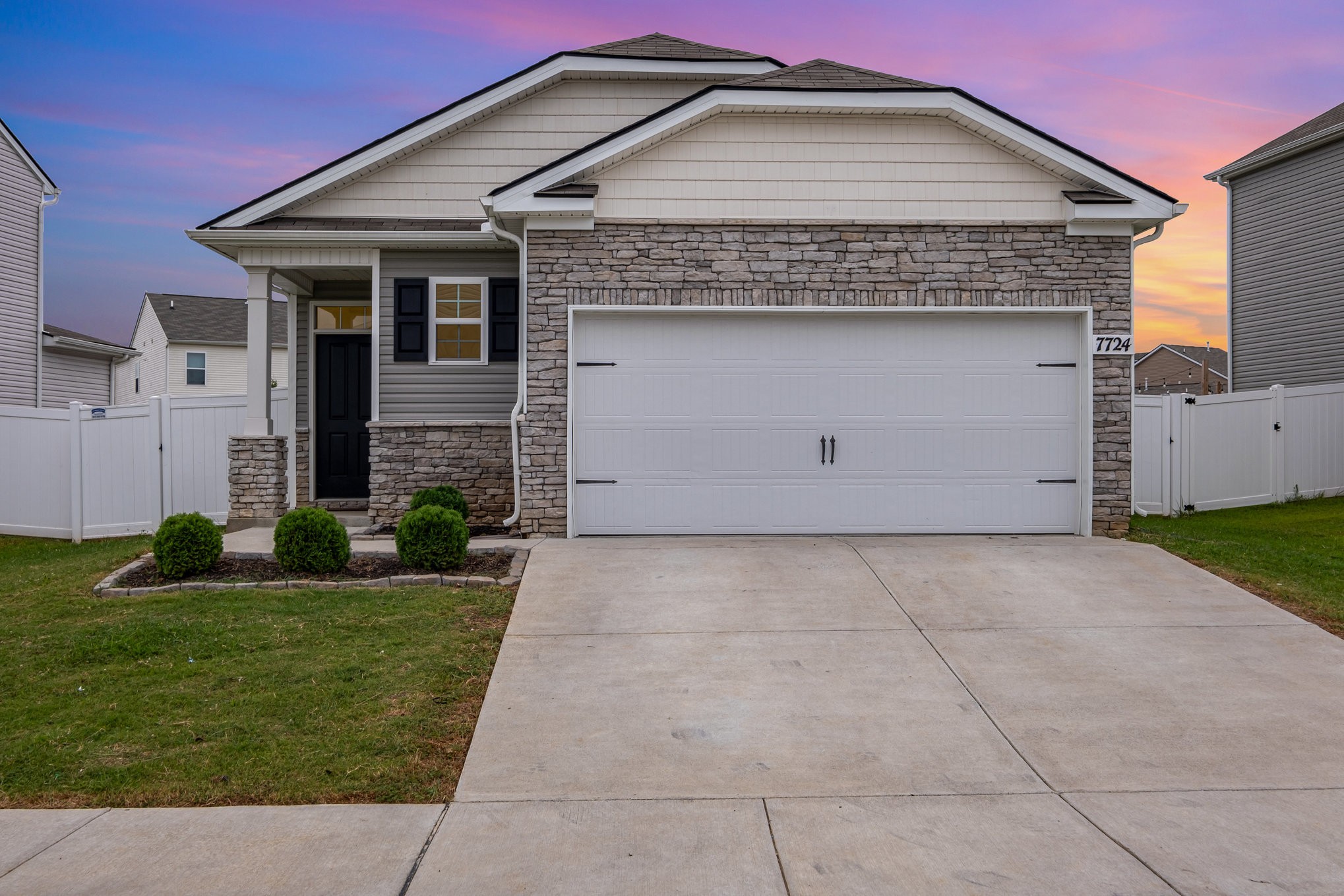 7724 Stapleton Chase Dr