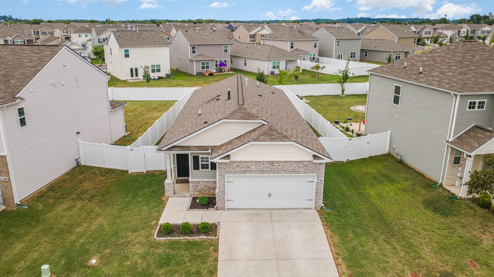 7724 Stapleton Chase Dr