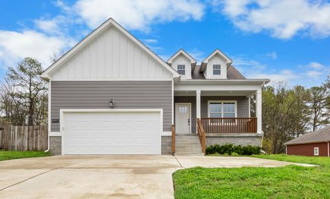 1013 Stonebrook Dr Dickson TN 37055
