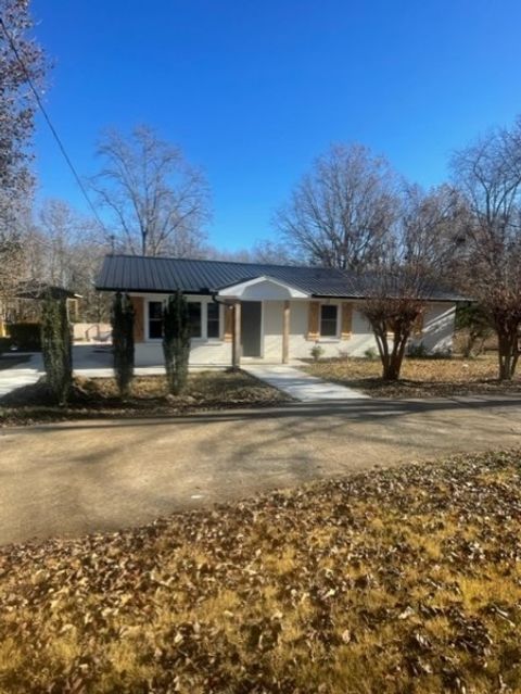 1690 Old Florence Rd, Lawrenceburg, TN 38464 - MLS#: 2802738