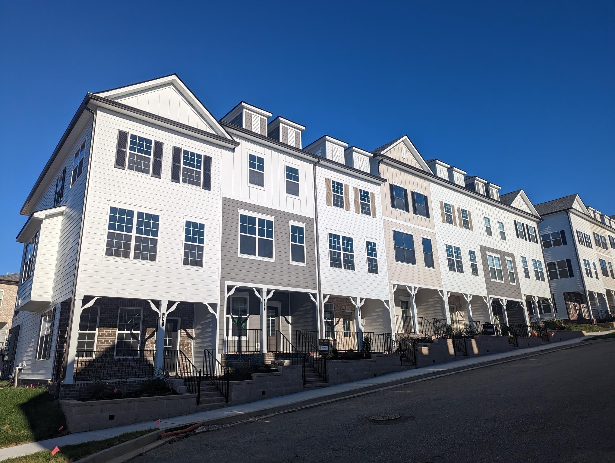 439 Portsdale Dr