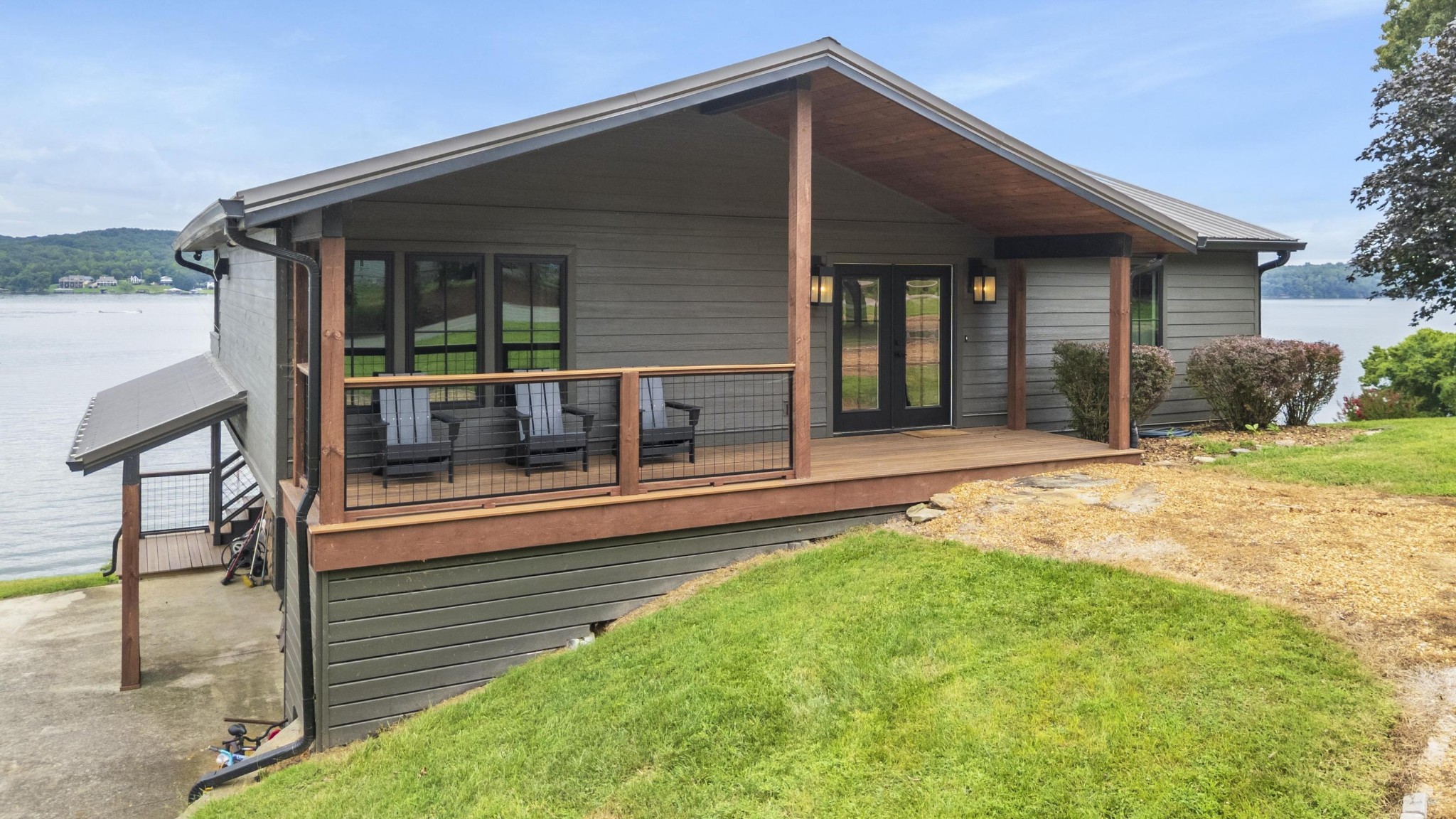 16010 Lakewood Drive