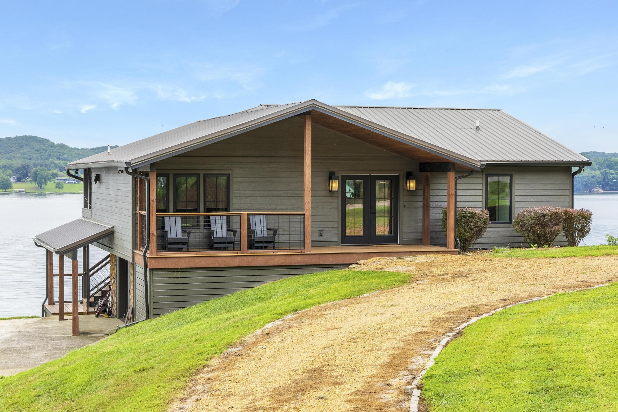 16010 Lakewood Drive