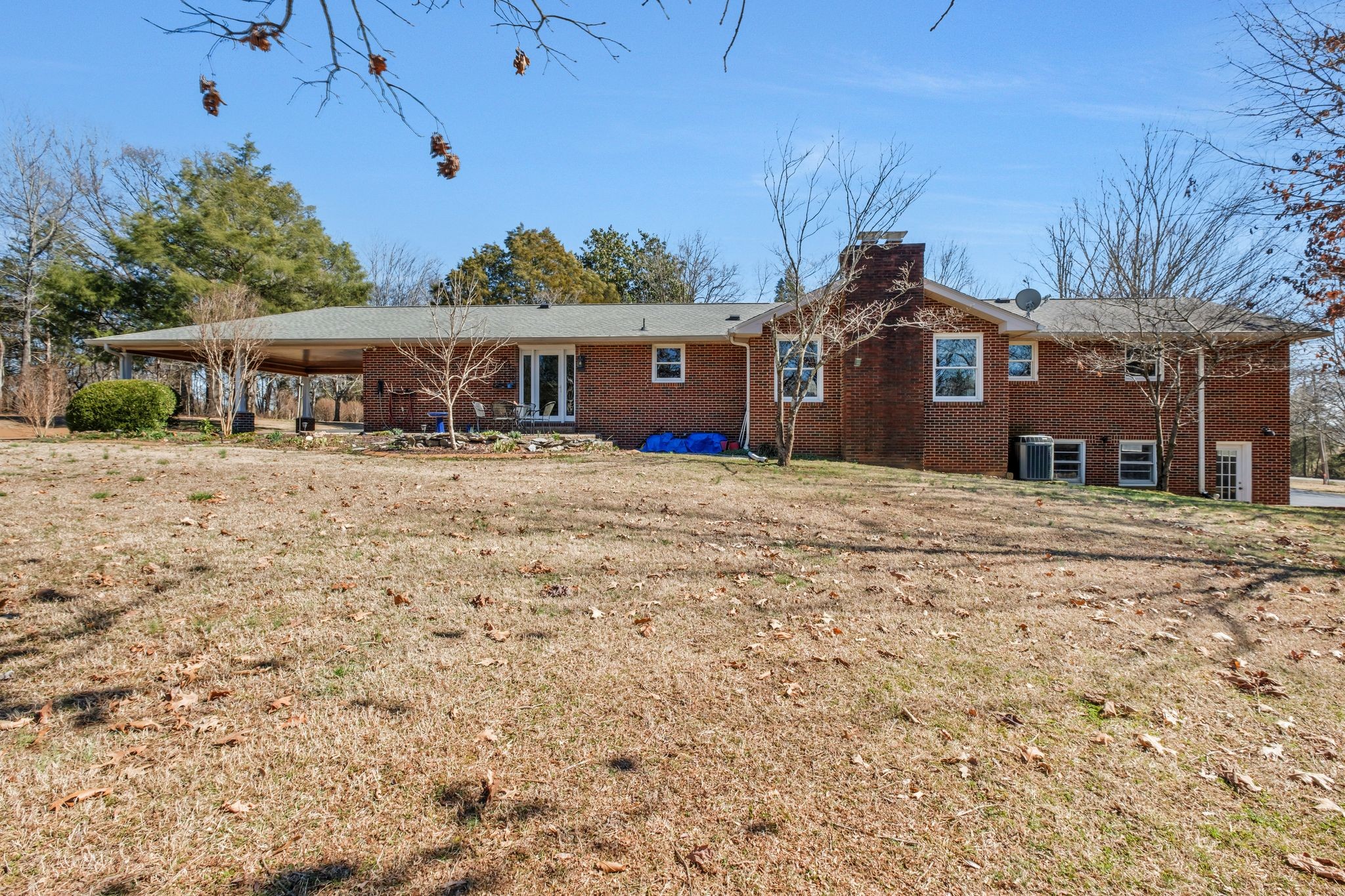 654 Burnett Rd