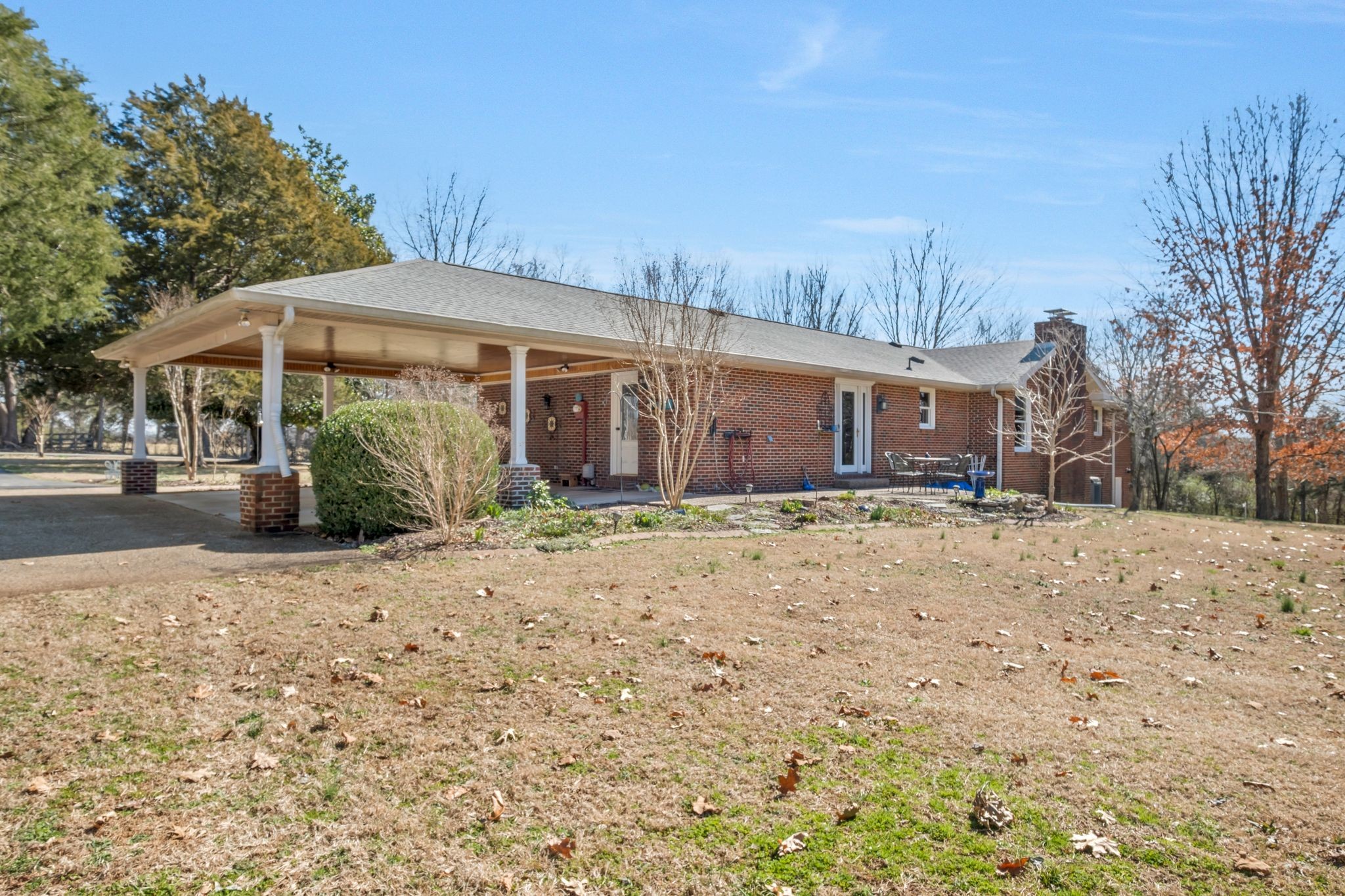 654 Burnett Rd