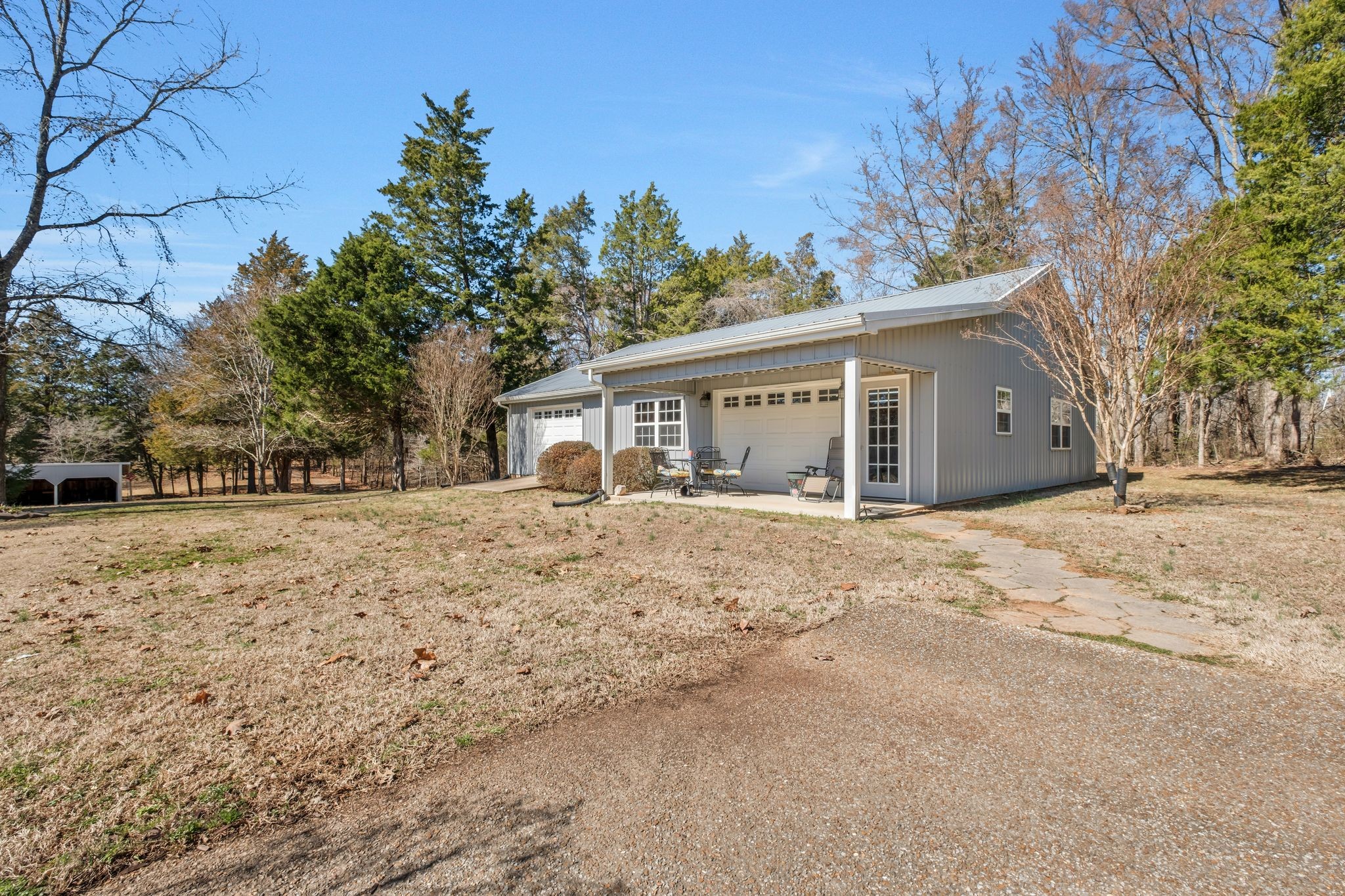 654 Burnett Rd