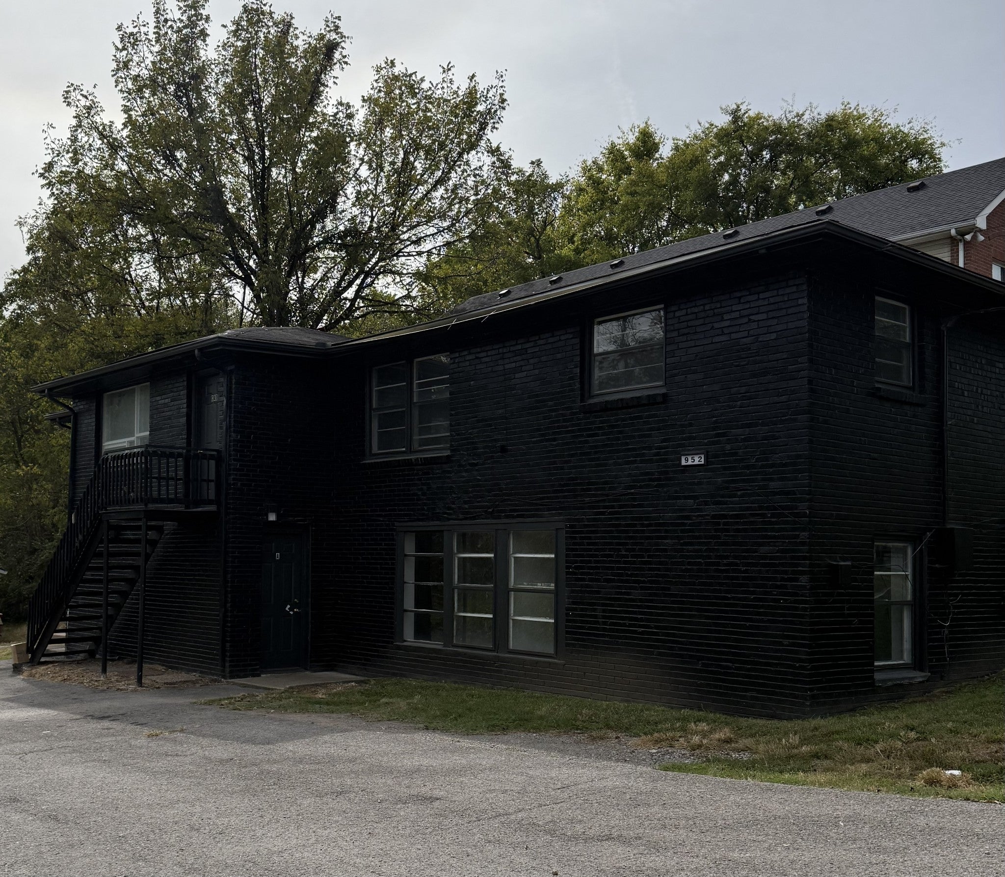 952A Strouse Ave C or D