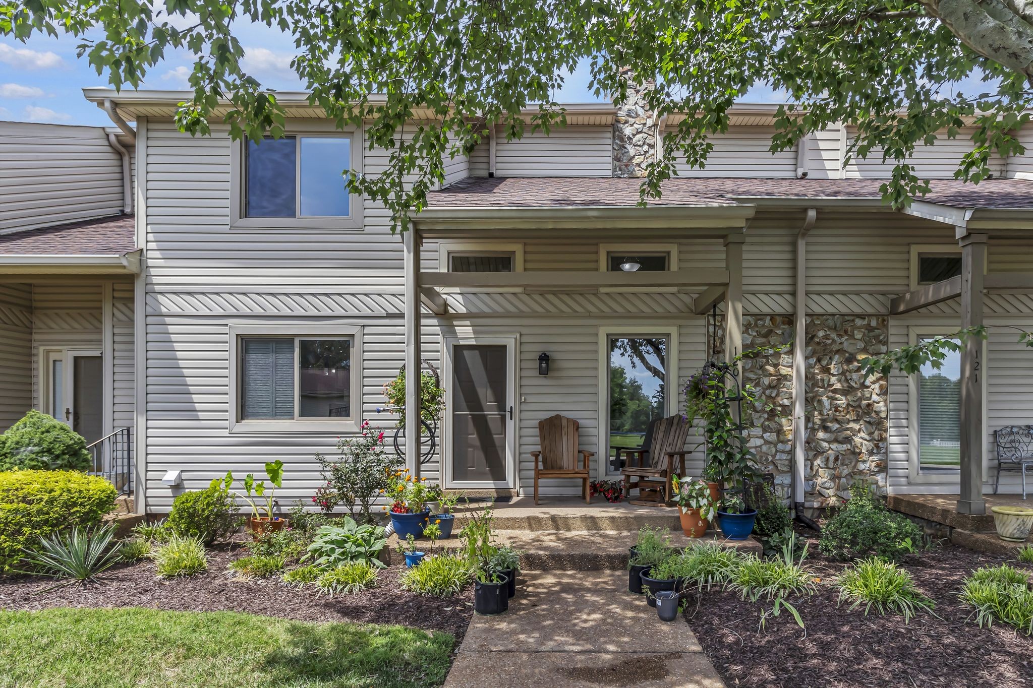 Gallatin, Tennessee 37066, United States, 4 Bedrooms Bedrooms, ,4 BathroomsBathrooms,Residential,Active,122457