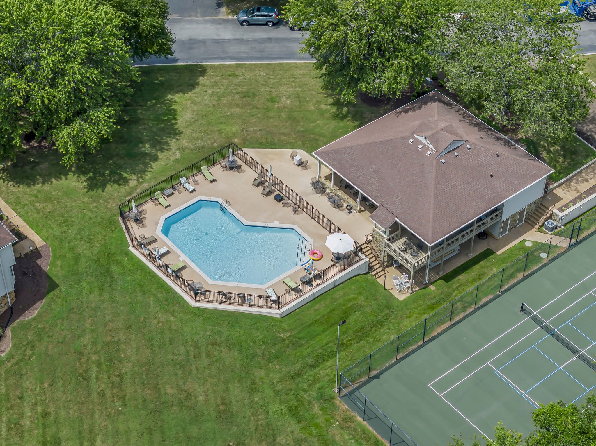 Gallatin, Tennessee 37066, United States, 4 Bedrooms Bedrooms, ,4 BathroomsBathrooms,Residential,Active,122457