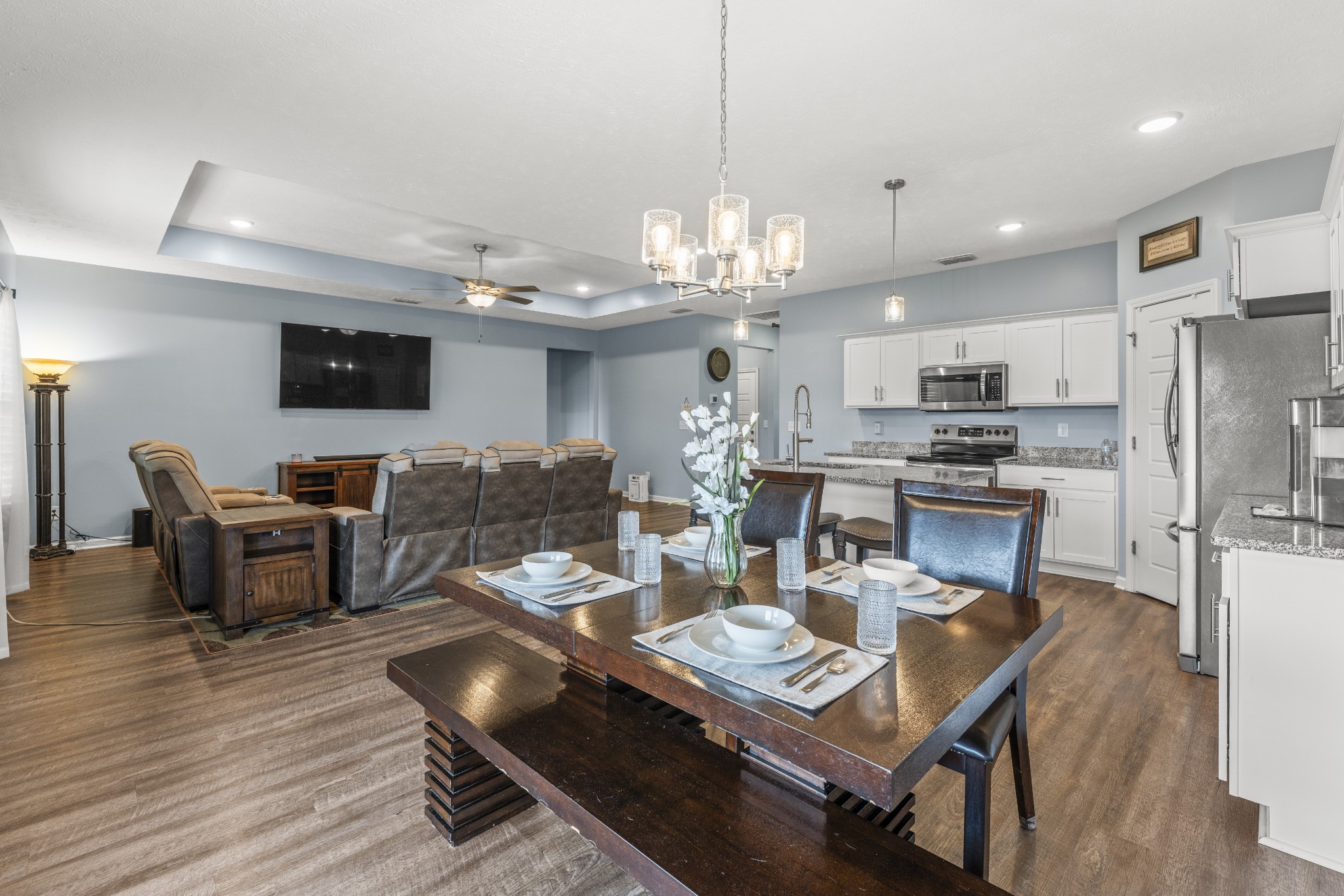 579 Mimosa Dr