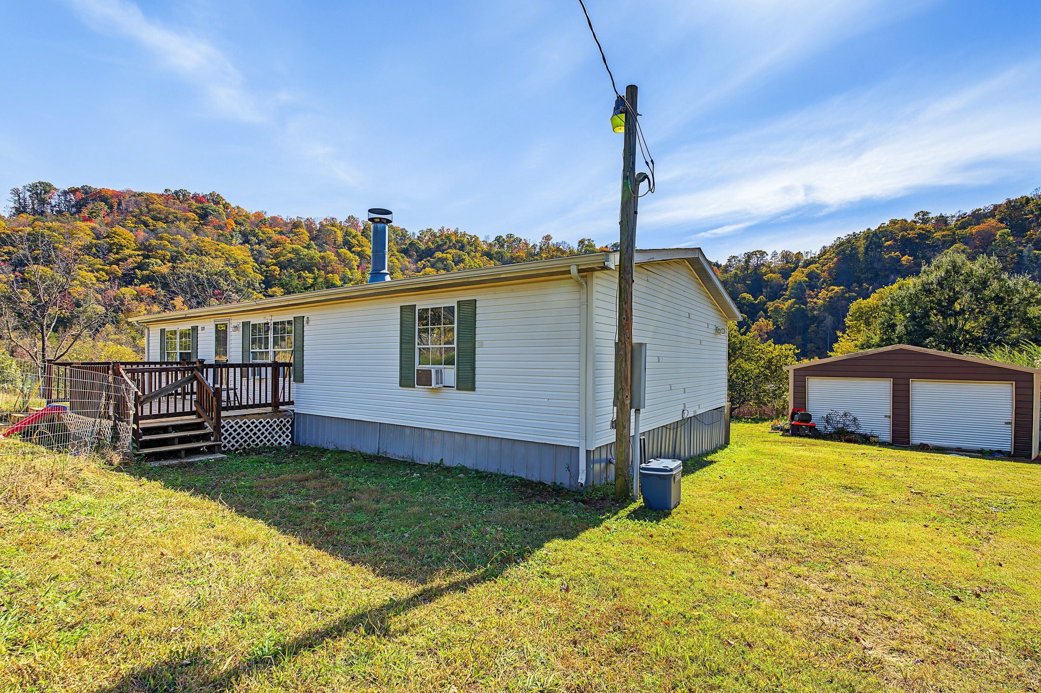 1739 Stinking Creek Rd